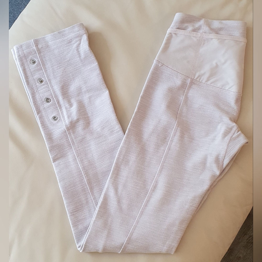 EUC LULULEMON ATHLETICA PANTS SIZE4